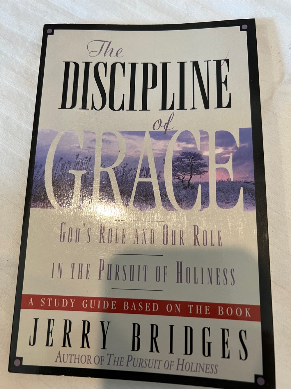 The Discipline of Grace by - Cream & Lavender Cover